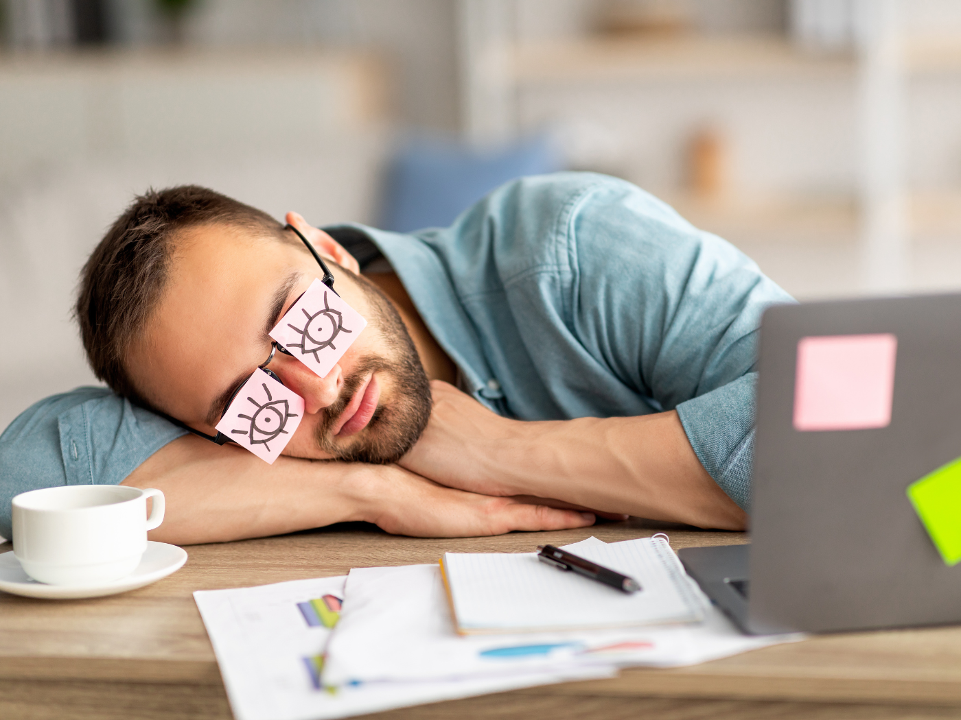 Das Phänomen des Power-Naps – was bewirkt der Mittagsschlaf wirklich?